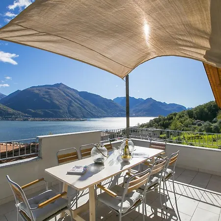 Holiday home Penthouse Di Cremia